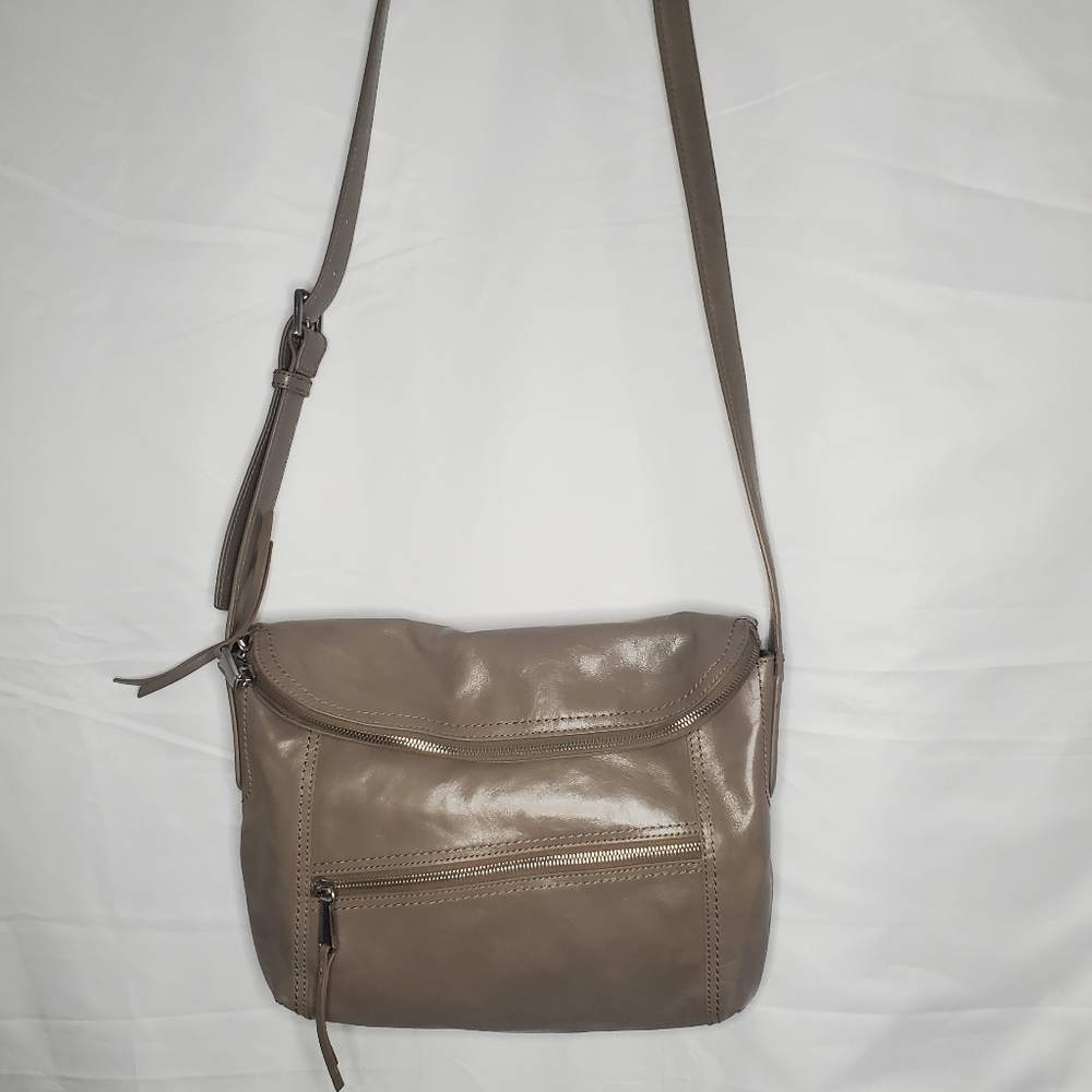 Hobo Grey Leather Shoulder Bag Purse Satchel Flap Over Magnetic Closure